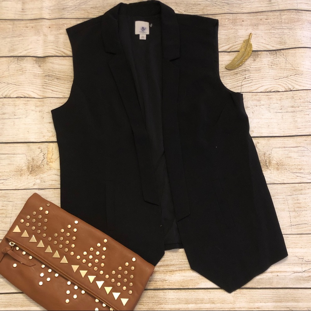 Black vest